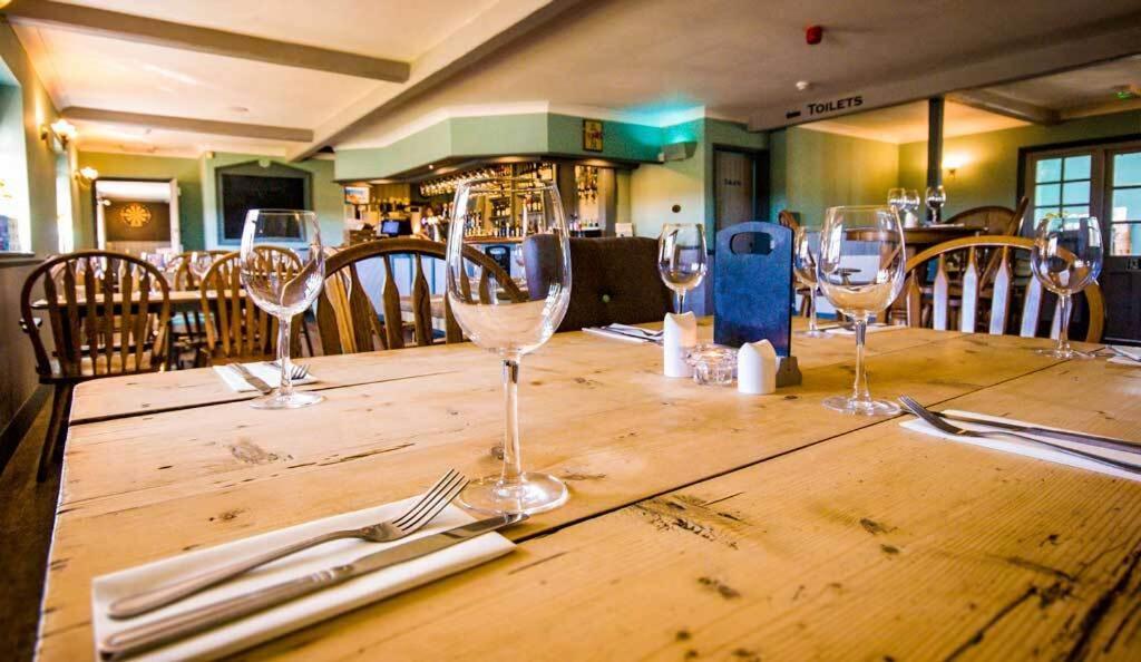 The Chequers Inn Rookley Exterior foto