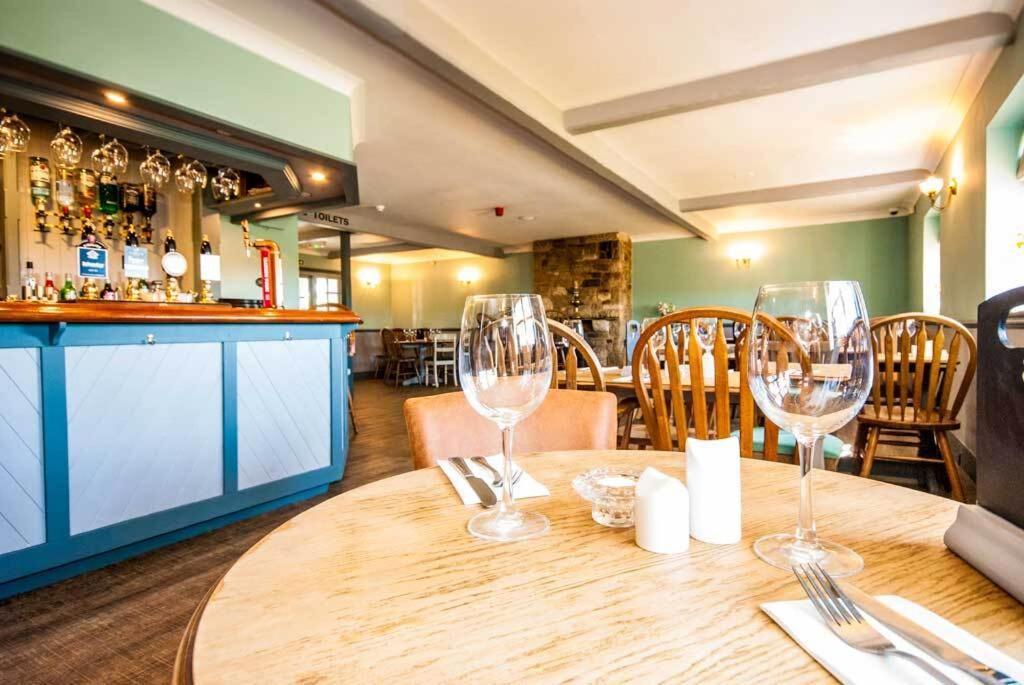 The Chequers Inn Rookley Exterior foto